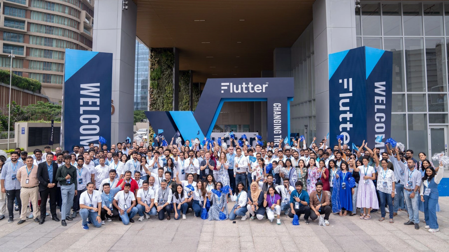 group photo of colleagues 1